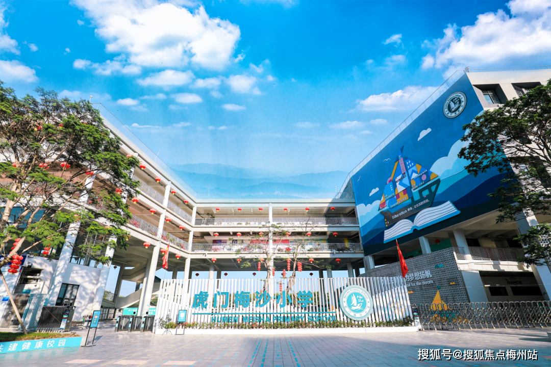 ﹐特色商业直线距离约3公里范围内,通达万达商圈,天虹商圈,地标广场