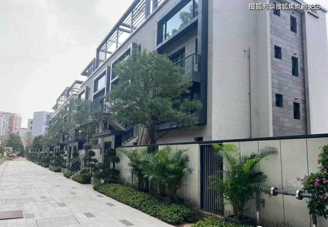 珠海香麓湾售楼处电话/珠海香麓湾欢迎您/首页网站/楼盘详情/户型价格