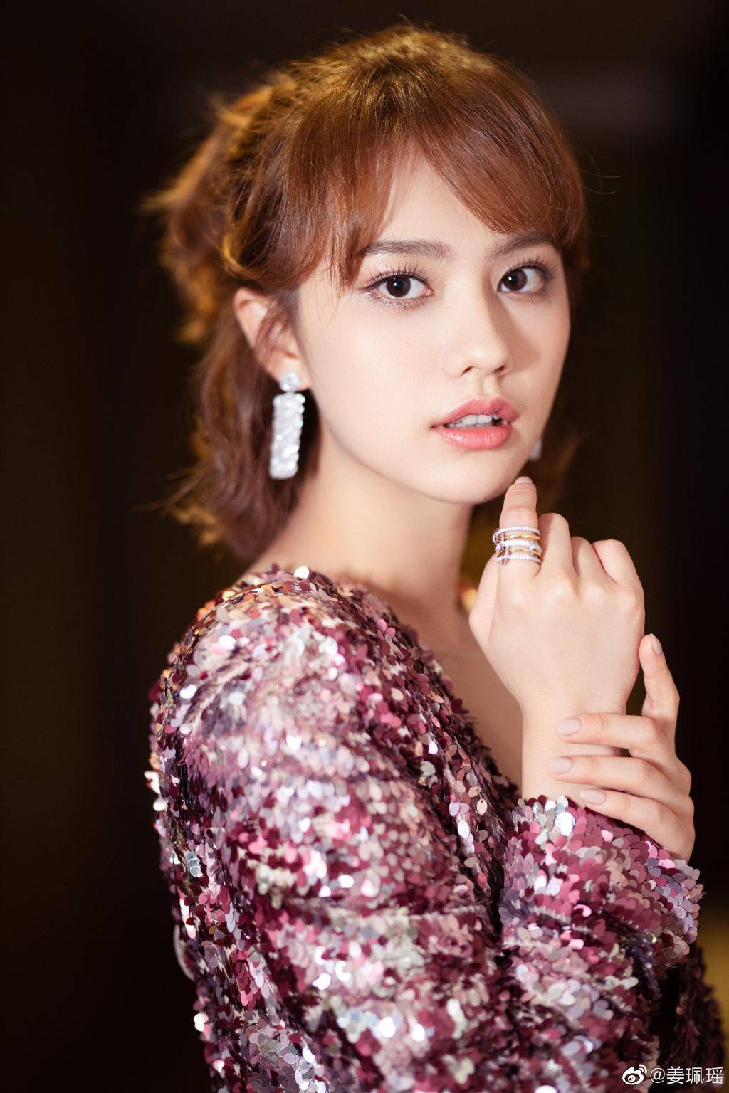 不愧是"闺蜜专业户",除了杨紫马思纯,白鹿新剧闺蜜也是她演的_姜珮瑶