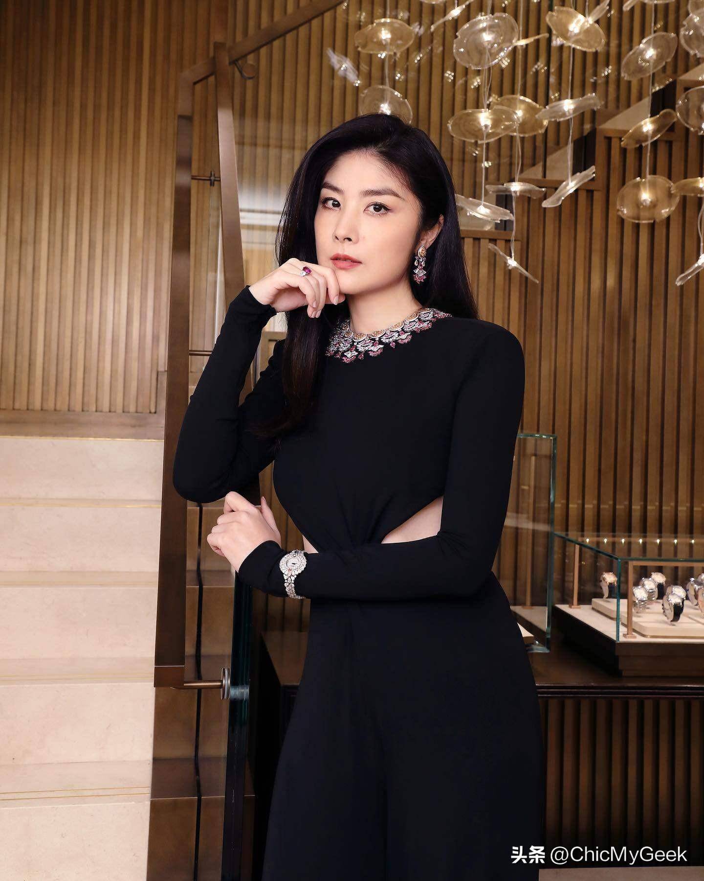 同代港圈女歌星她变化最大_郑秀文_梁咏琪_杨千嬅