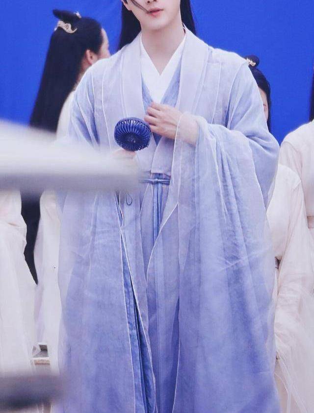 刘学义_周冬雨_一身