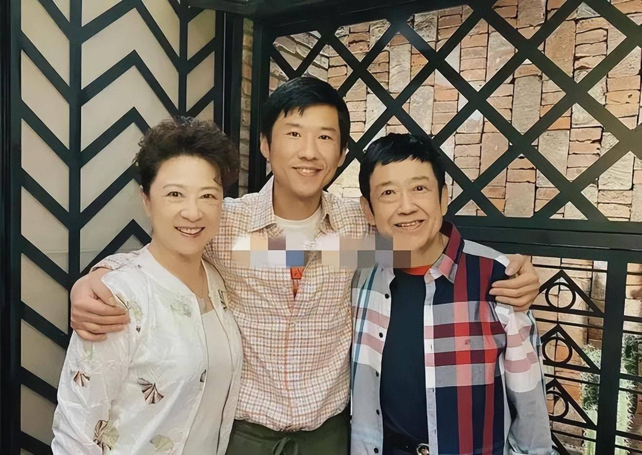 王骁:不想当明星,只想当好演员,是母亲王馥荔的骄傲_杨幂_直播_手机