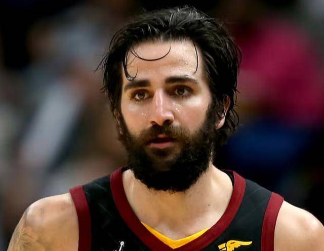 西班牙"金童"卢比奥宣布退役!