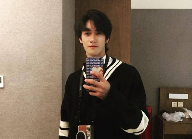 创造营成团门面担当:李昀锐不输何洛洛,任豪牛超更具偶像气质_舞台