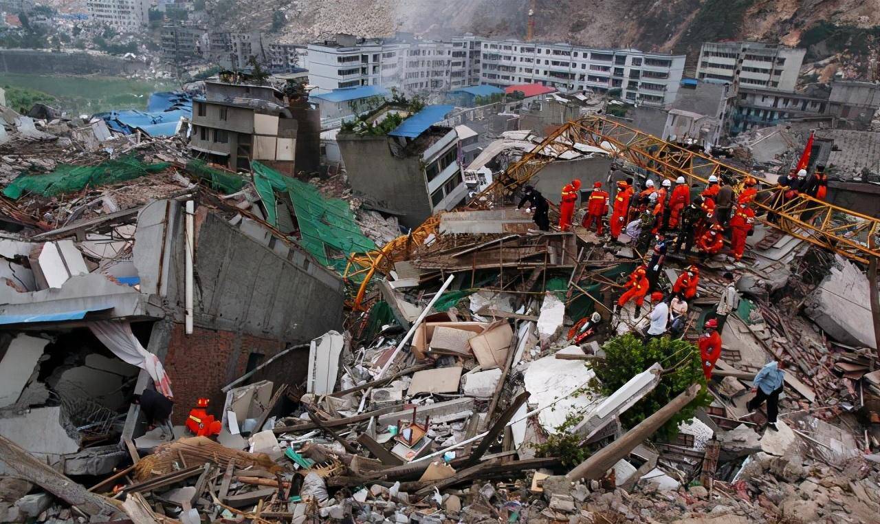 四川小伙救下一外国女孩,为说一句谢谢找了蒋伟13年_阿雅_都江堰_前往