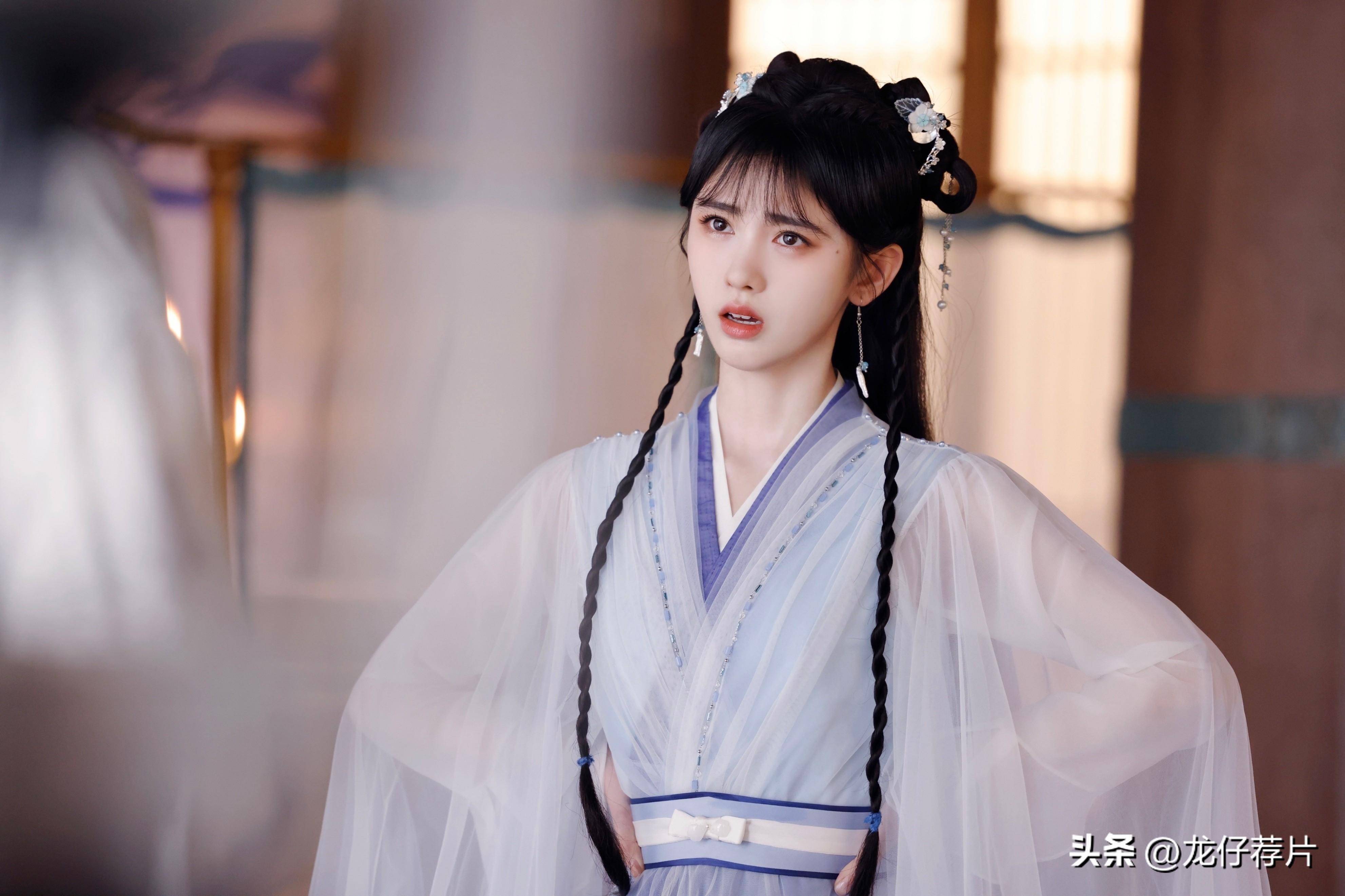 两部人气大作今晚开播,肖战李沁vs鞠婧祎郭俊辰,你最想嗑哪一对_剧中