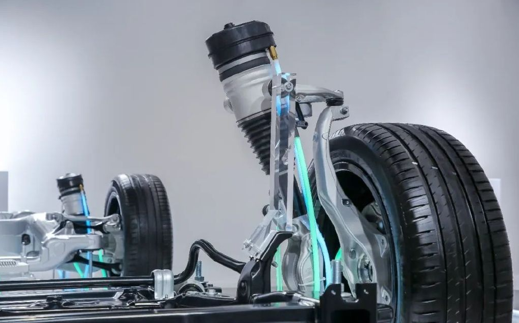 空气悬挂漏气能修吗?答案是可以的_搜狐汽车_搜狐网