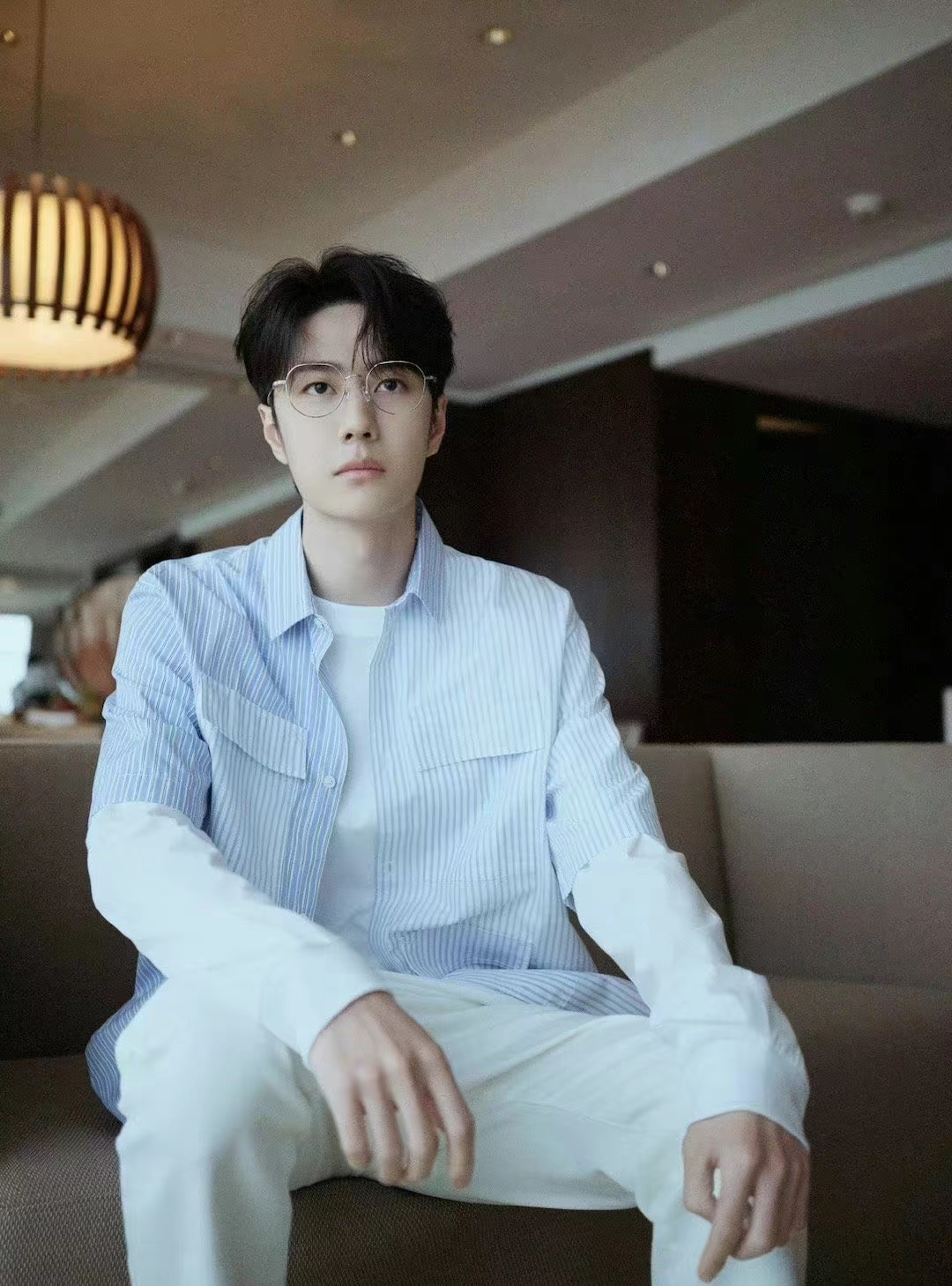 那么你觉得肖战和王一博两个人穿上