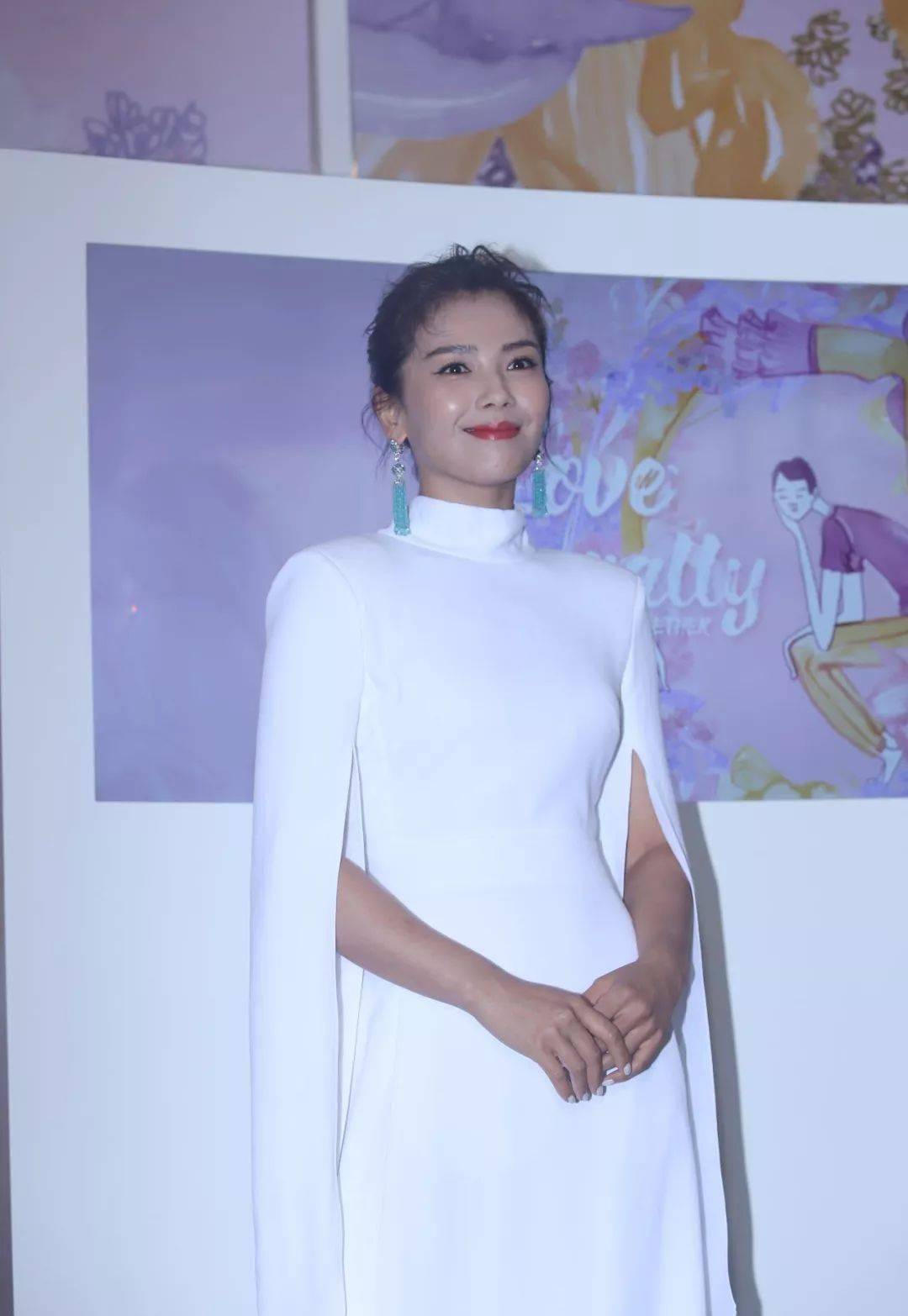 刘涛现实中真不漂亮 ,离开修图又黑又油,都是包装出来的人设!