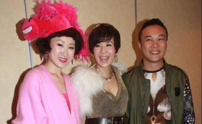 陈奕迅:父亲被捕不听话,错过杨千嬅,独宠"败家"媳妇16年_徐濠萦_陈裘