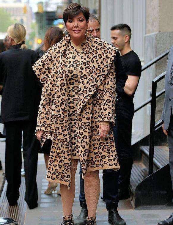 揭秘:"卡戴珊女人们"混乱的情史,以及不择手段的上位史_女儿_妈妈