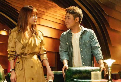 4分,若参照《两只老虎》导演李非(此前仅独立执导过一部小成本电影)还