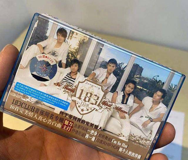 40岁明道大跳螃蟹舞,帅气迷人不油腻,网友:霸总本总!_哥哥_挑战_表演