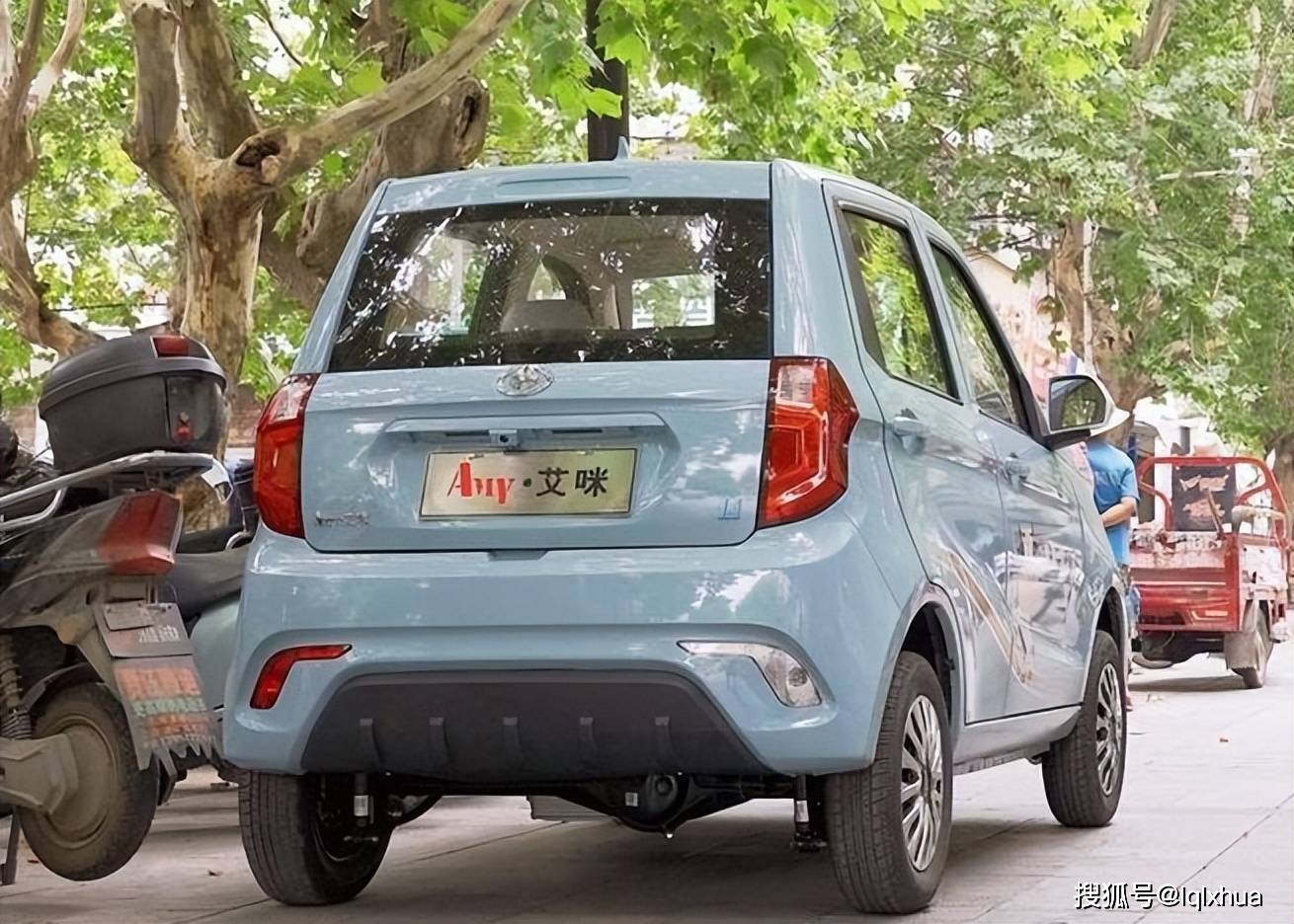 根据当前工信部发布的《纯电动乘用车技术条件》,明确了低速四轮电动