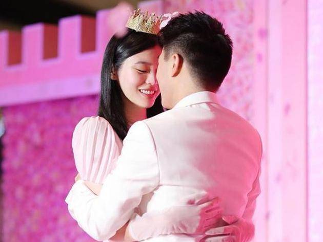 谢娜疑似产下二胎,她的闺蜜却在孕期营业,两人待遇差别大_奚梦瑶_张杰