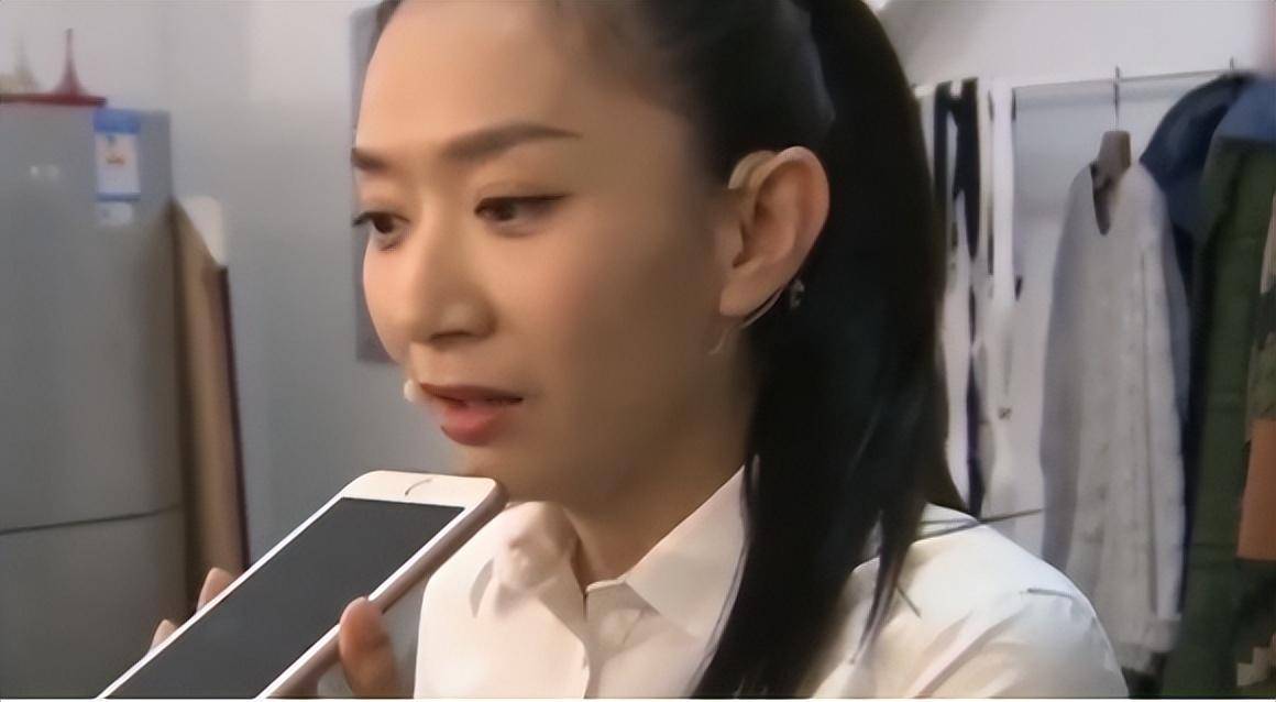 主持人王芳:29岁嫁大15岁教授,31岁独自产检生女,她如今怎样了_类节目