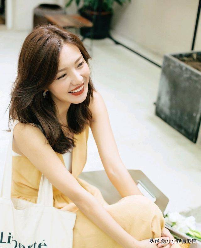 她是矢野浩二的女子45岁的傅晶没有嫁人!