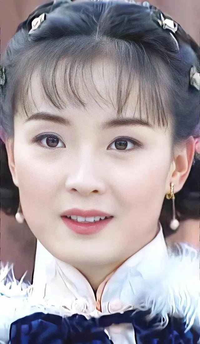 同样演"晴格格",把赵丽颖和王艳放在一起对比,差距就出来了_表演_角色