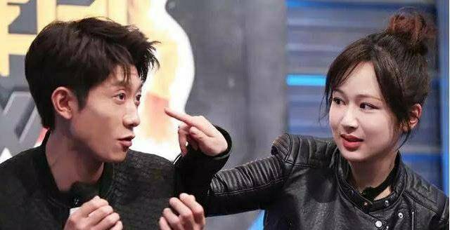直接叫张一山显生分,谁注意到杨紫是怎么称呼他的?