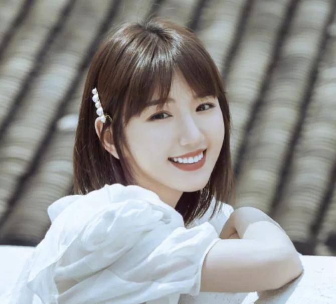 出生被扔垃圾桶,离开渣男用4小时,现实中的毛晓彤比顾佳更飒_陈屿