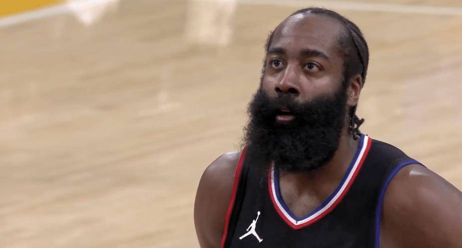 关键三分难救主 哈登贡献逗趣表情包 快船惜败湖人止步5连胜_助攻