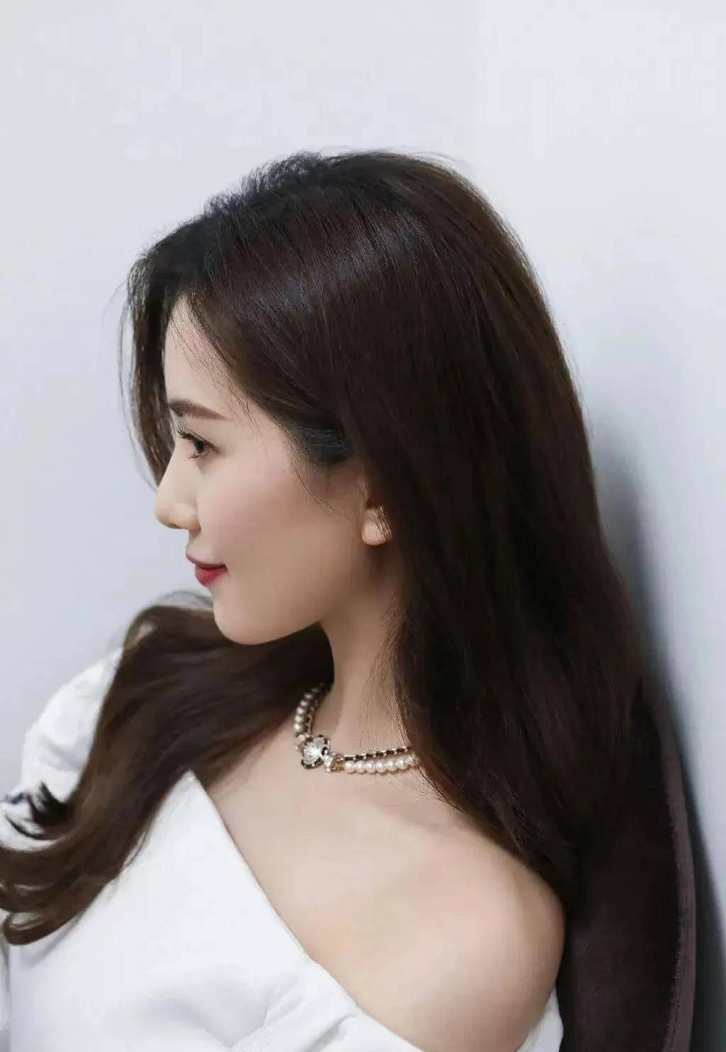 刘诗诗是一个非常有气质的女性在娱乐圈女明星.