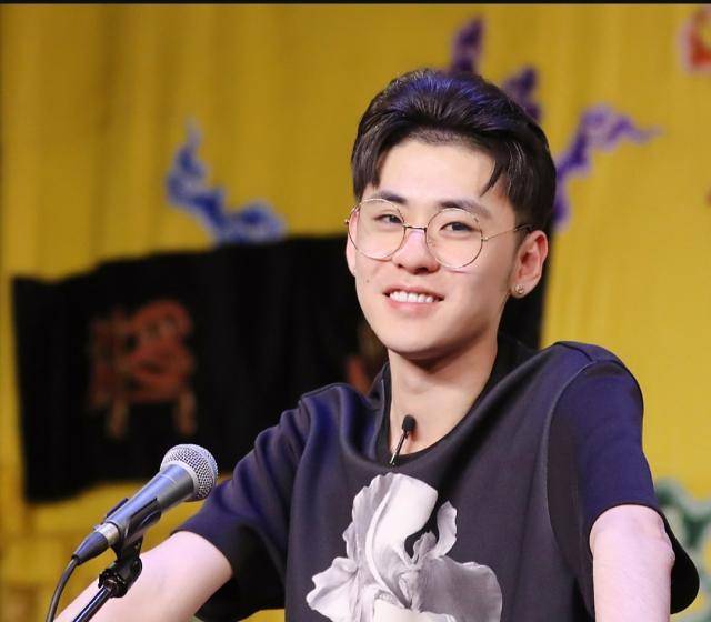 张云雷后脚惹事情,京剧女前辈也没逃过荤段子_张火丁_相声