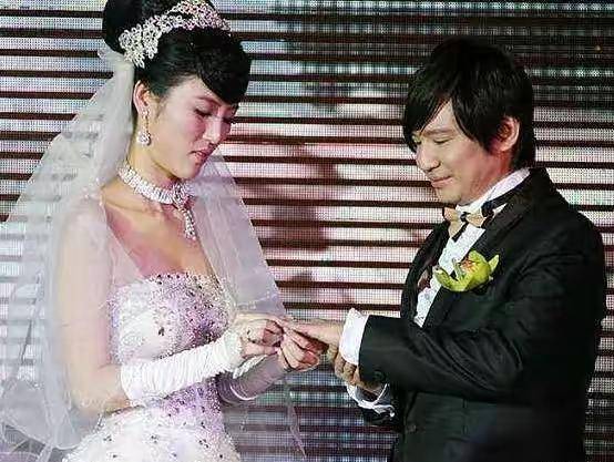 叶世荣老婆许韵珊图片