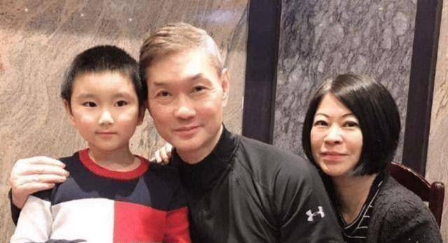 时不时发生这些意外,搞得大家一度不敢和周比利对打,其实发生意外伤人