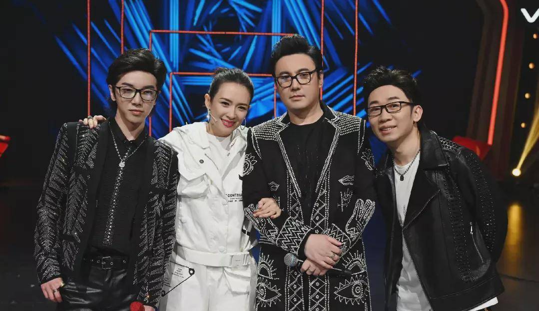 章子怡:小撒变得不正经了,小撒笑了_华晨宇_汪峰_生活