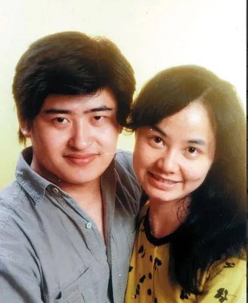 刘欢卢璐:相识9天便闪婚,这段不被看好的婚姻,却携手至今_湖南台_节目