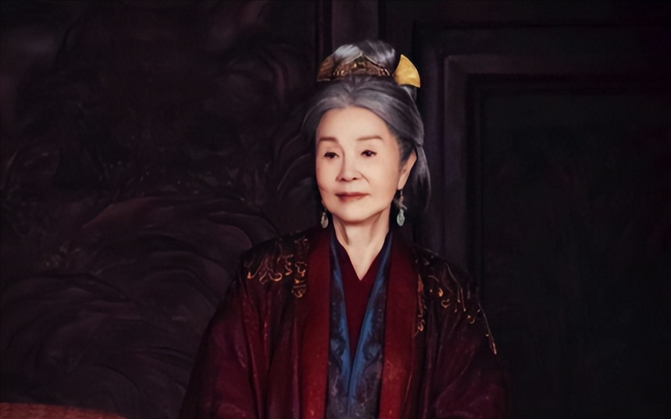 当时老太君就立刻做出了决断,那就是在招标上面死磕到底,可以说关乎于