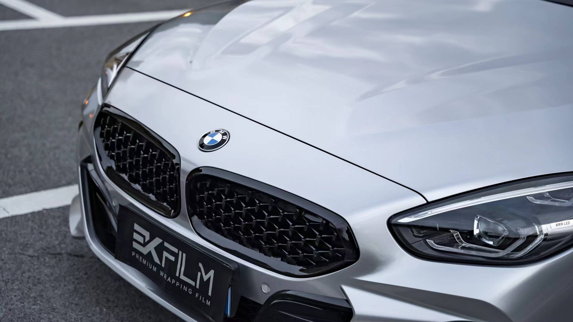 宝马z4-ek改色膜gt银,经典耐看的冷银色系_质感_低调