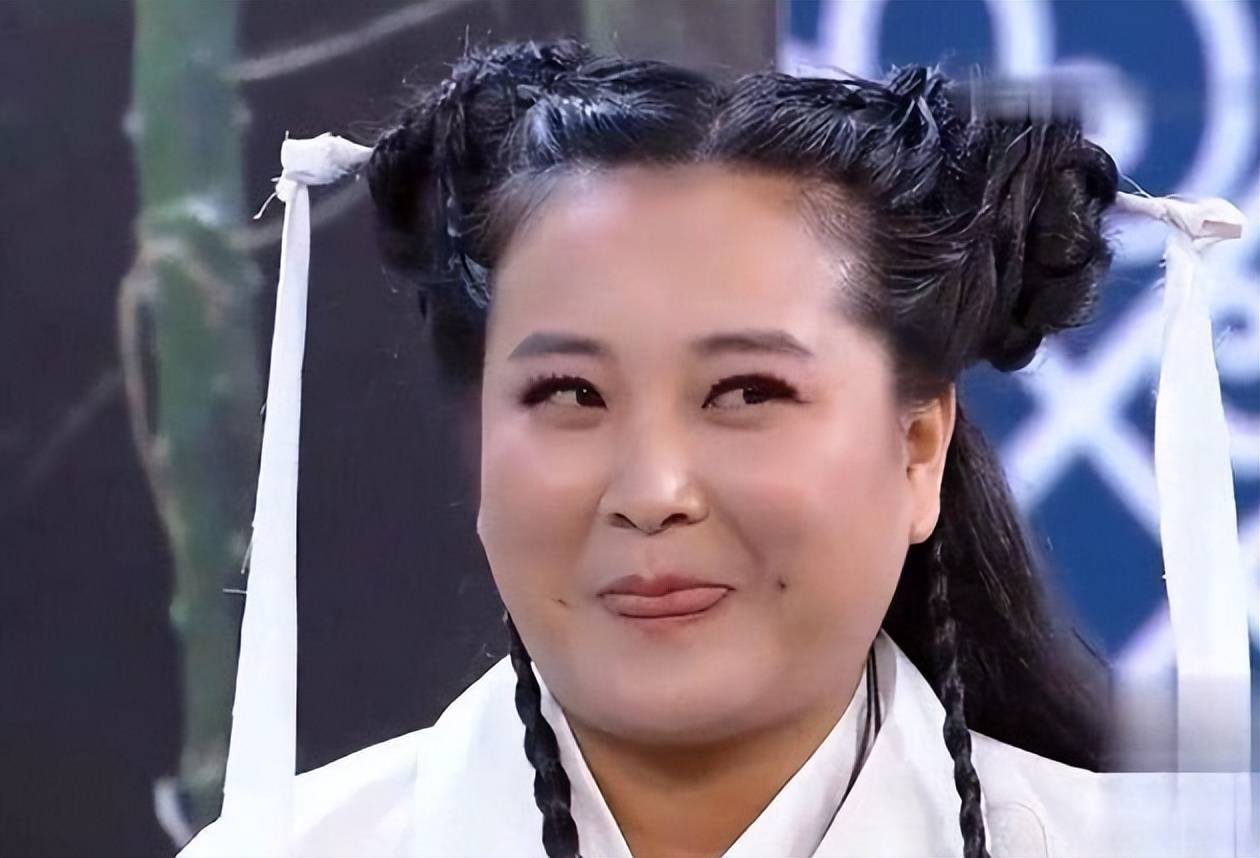 贾玲暴瘦100斤冲上热搜,关于她的三个谎言藏不住了_李焕英_减肥_票房