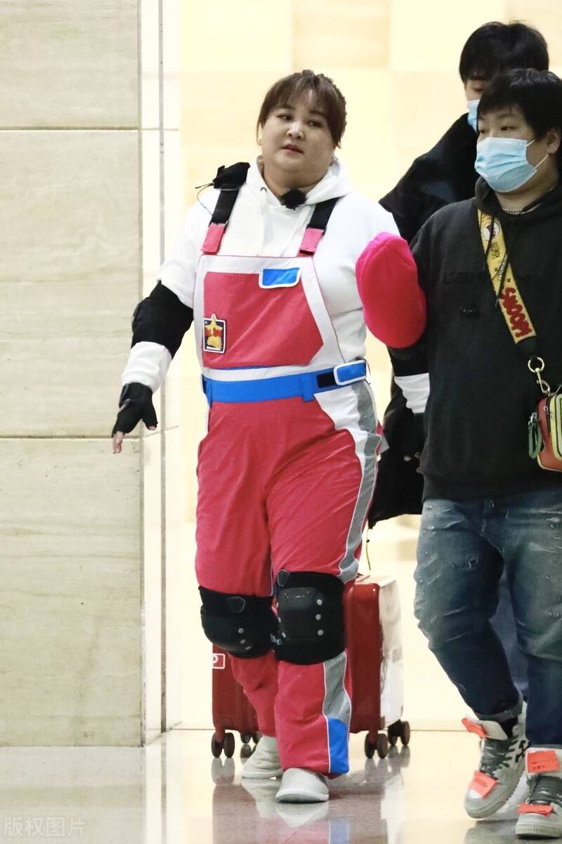 贾玲减肥辛酸史:从220斤到192斤再到100斤,为电影付出巨大代价!