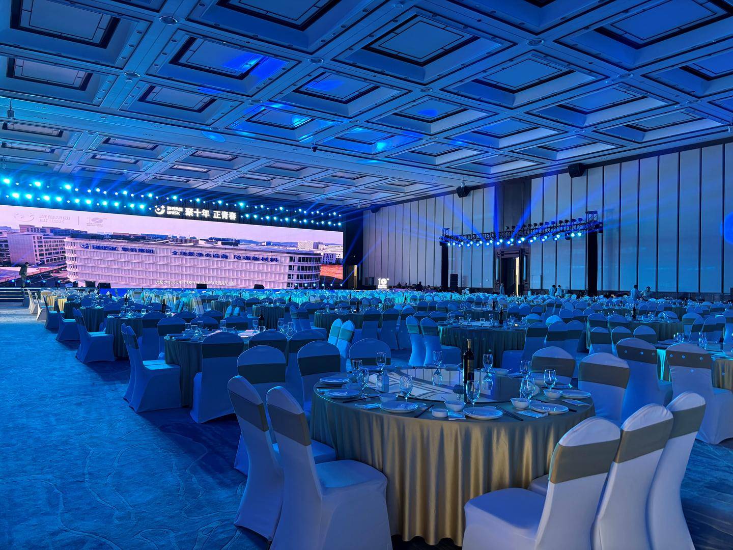 湖州求是教育集团下属凤栖餐饮酒店摸索差异化发展之路_德清县_服务