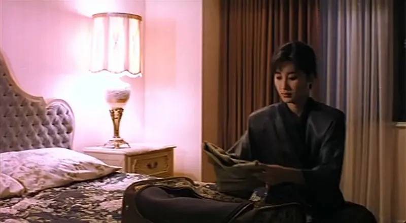 苏明明饰演的黄承德,将一个成功商人的冷静与自私,以及对爱情的执着与