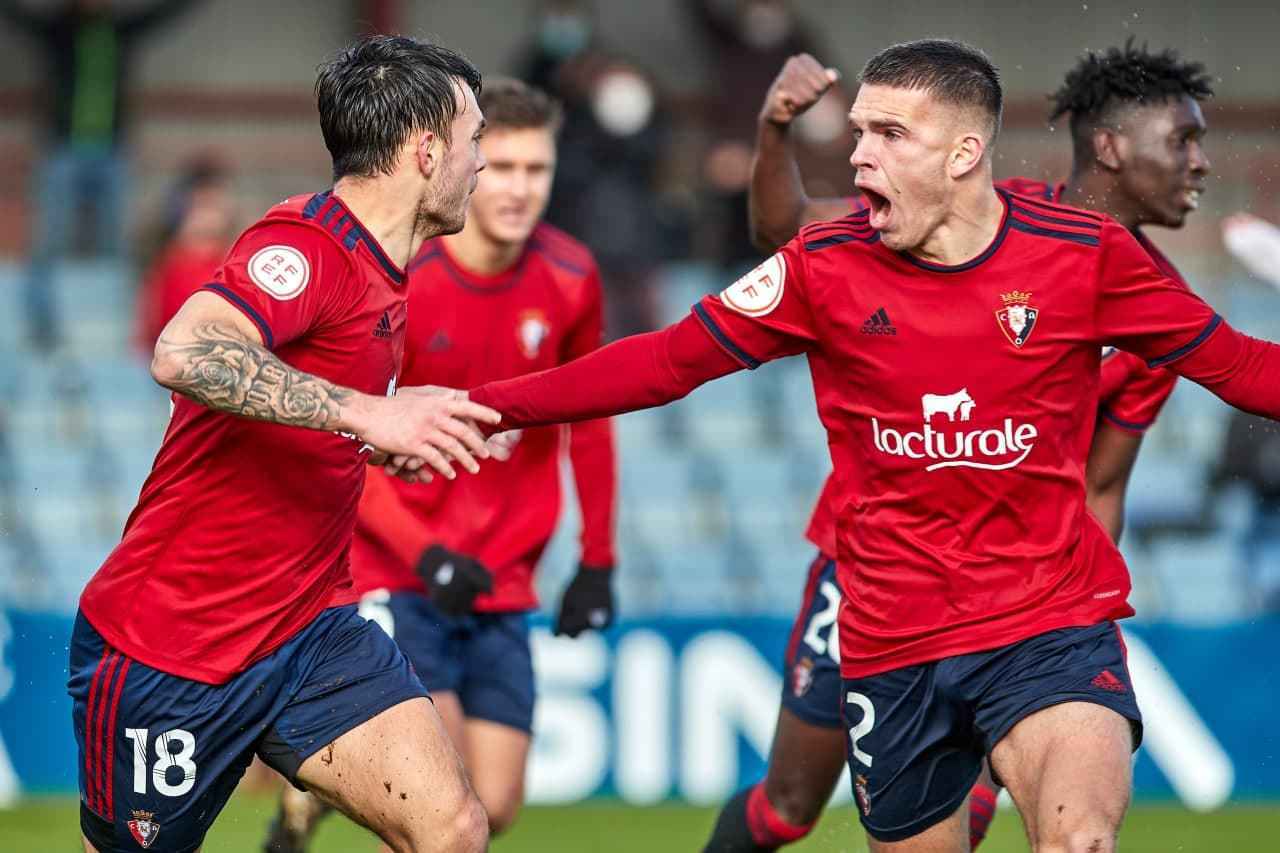 巴萨vs奥萨苏纳_决赛_比赛_哈维