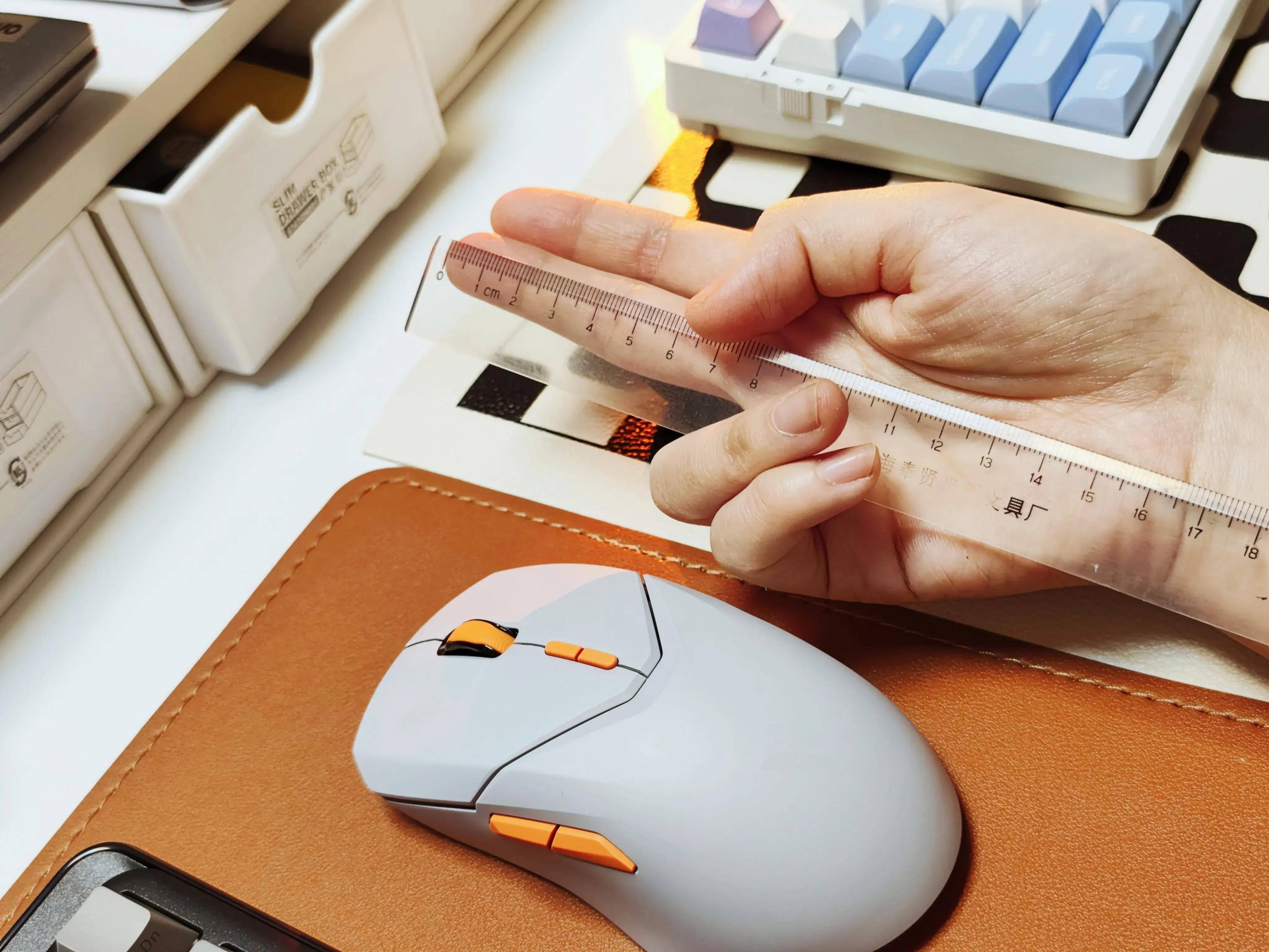 情侣你嗑过CP,那鼠标你嗑过CP吗?雷柏VT9Pro&Mini无惧大手小手都能顺手!