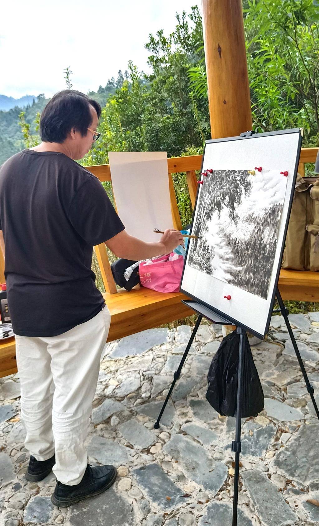 作品参展作品《溪山苗寨》在"2022年黔东南州喜迎党的二十大美术书法