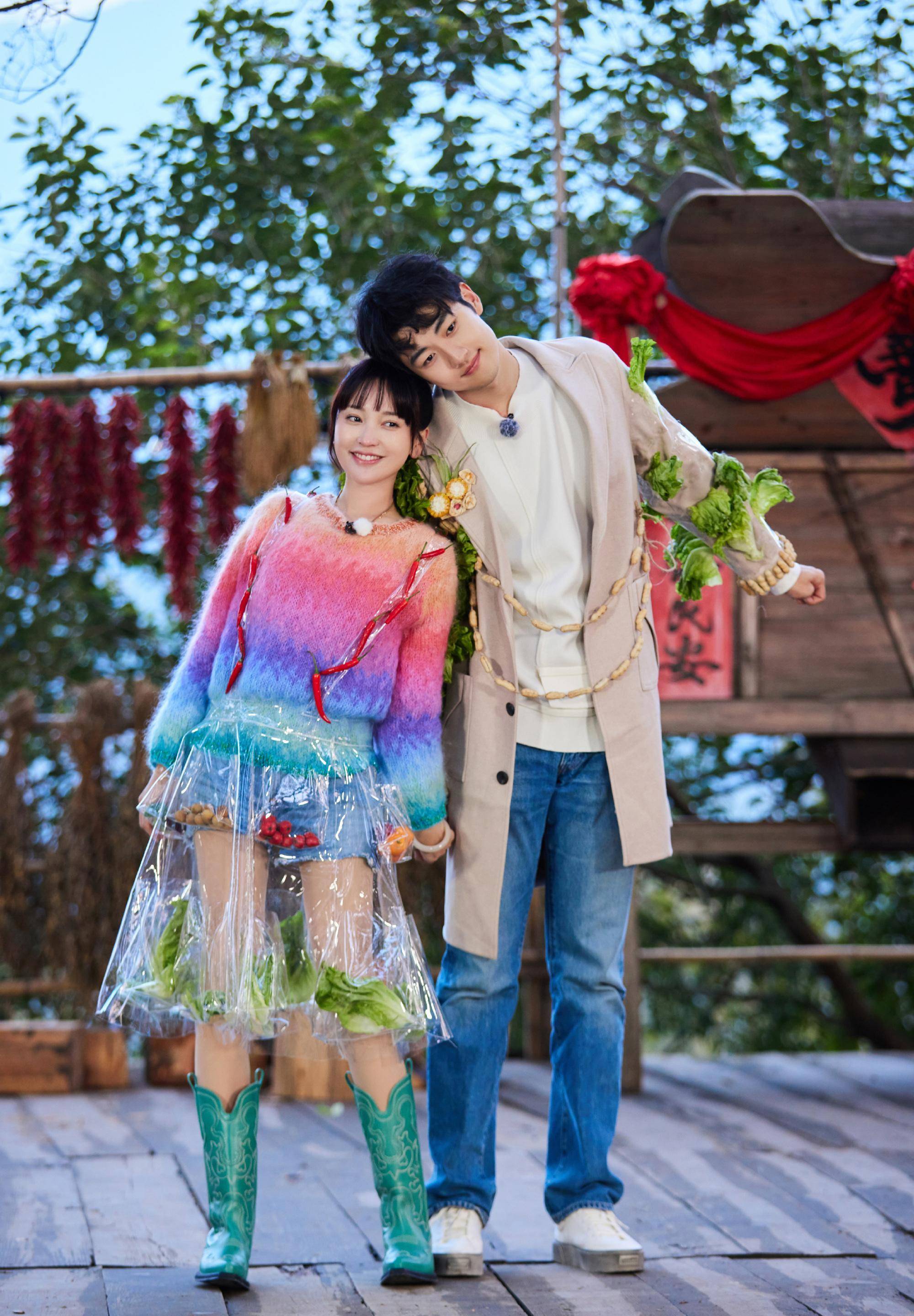 瓜主爆料金莎和男友录综艺九一分,网友:恋爱脑也能守好自己的钱_金莎