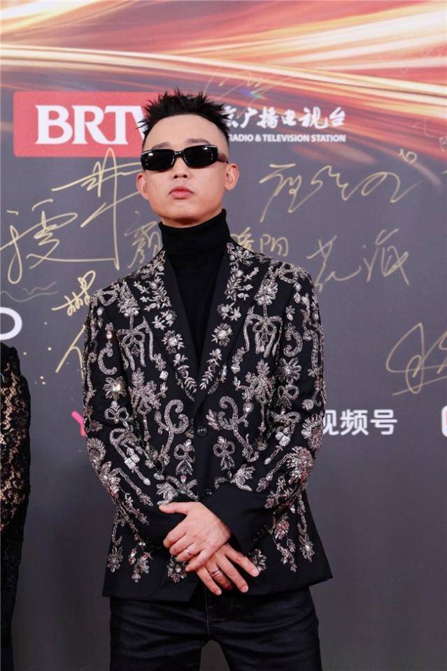 2023微博之夜说唱歌手gai周延再次斩获年度荣誉_音乐_王鹤棣_信息