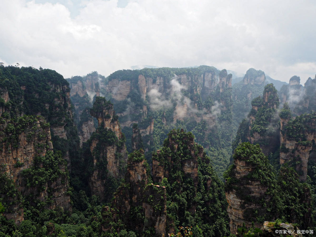 湖南旅游团一般多少钱一个人，张家界跟团六日游费用要多少