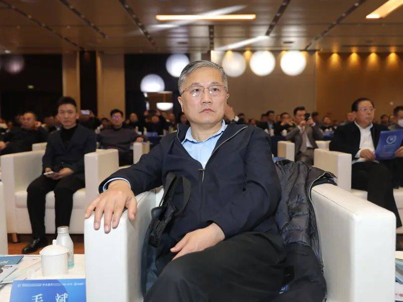 陕西省社会科学院党组成员,副院长毛斌陕西省委原副秘书长孟军陕西