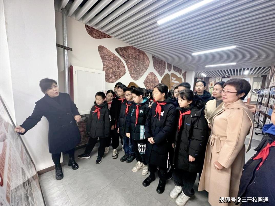 她指出,我国素有重视美育的优良传统,要全民注重美育的内涵建设,为