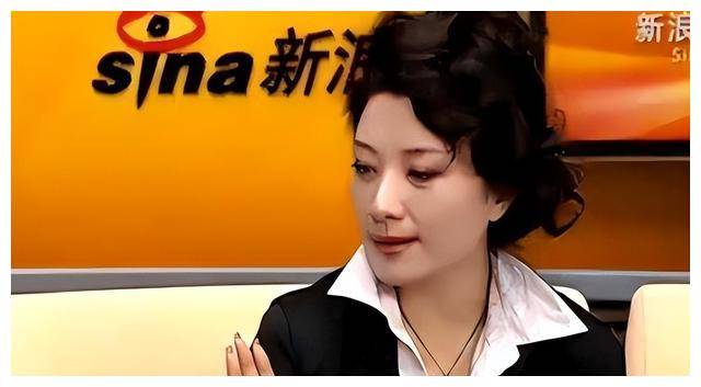 随后,她相继出演了多部电视剧和电影,其中《龙年档案》和《英雄虎胆》