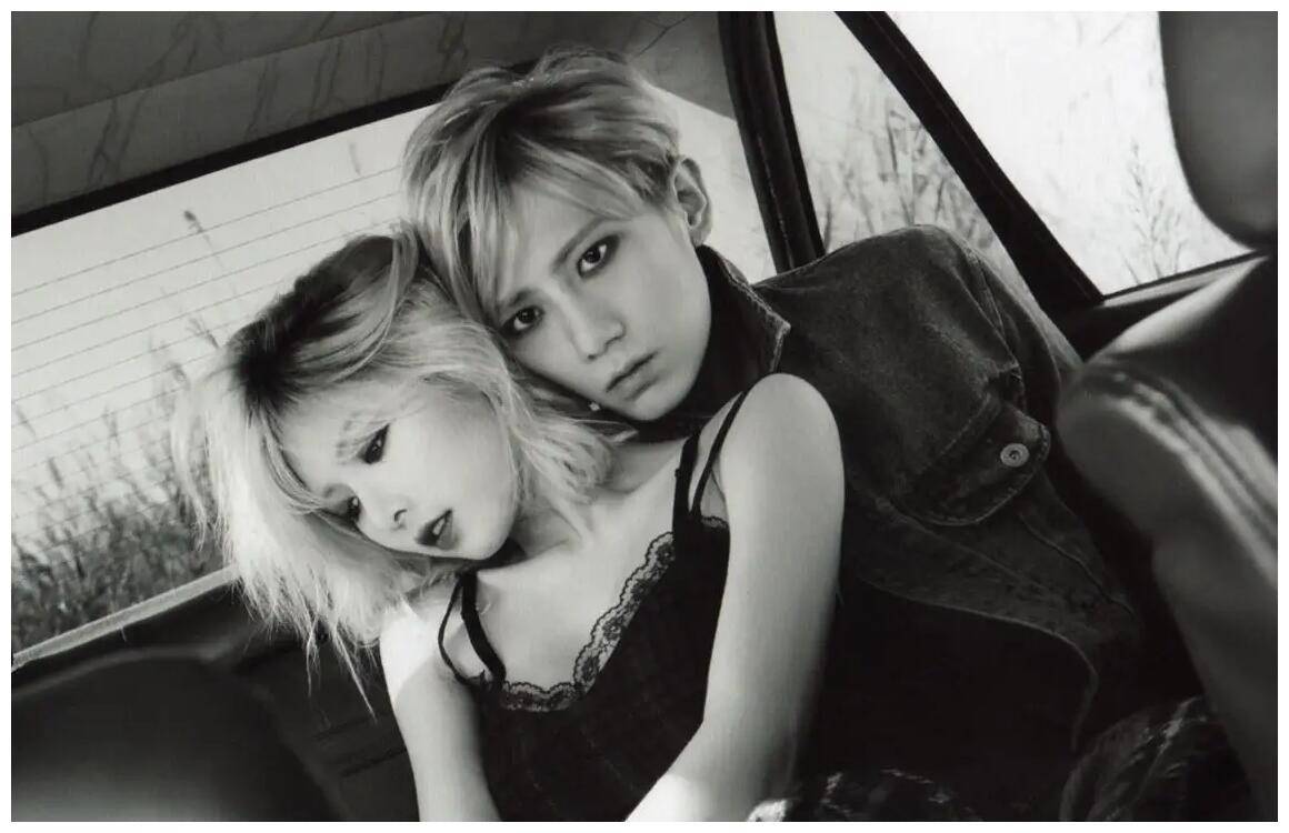 发布了包括《troublemaker》,《没有明天》在内的多首热门歌曲