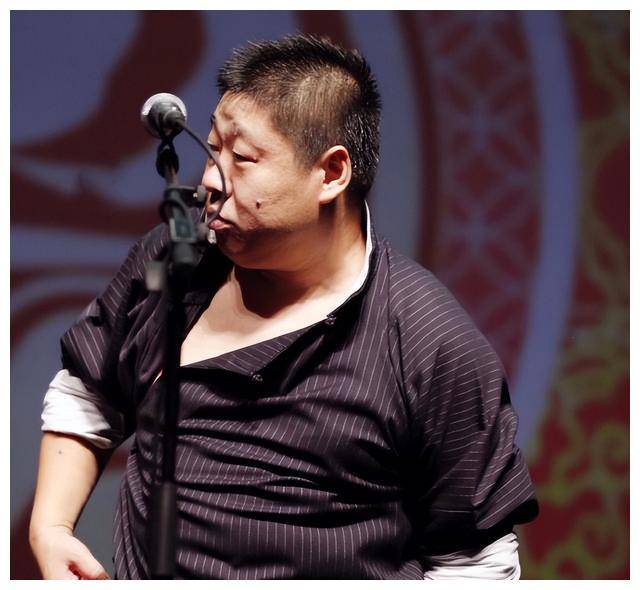 德云社李鹤彪发文,晒郭德纲生日面,彪哥不做饭,郭德纲都没得吃_王惠