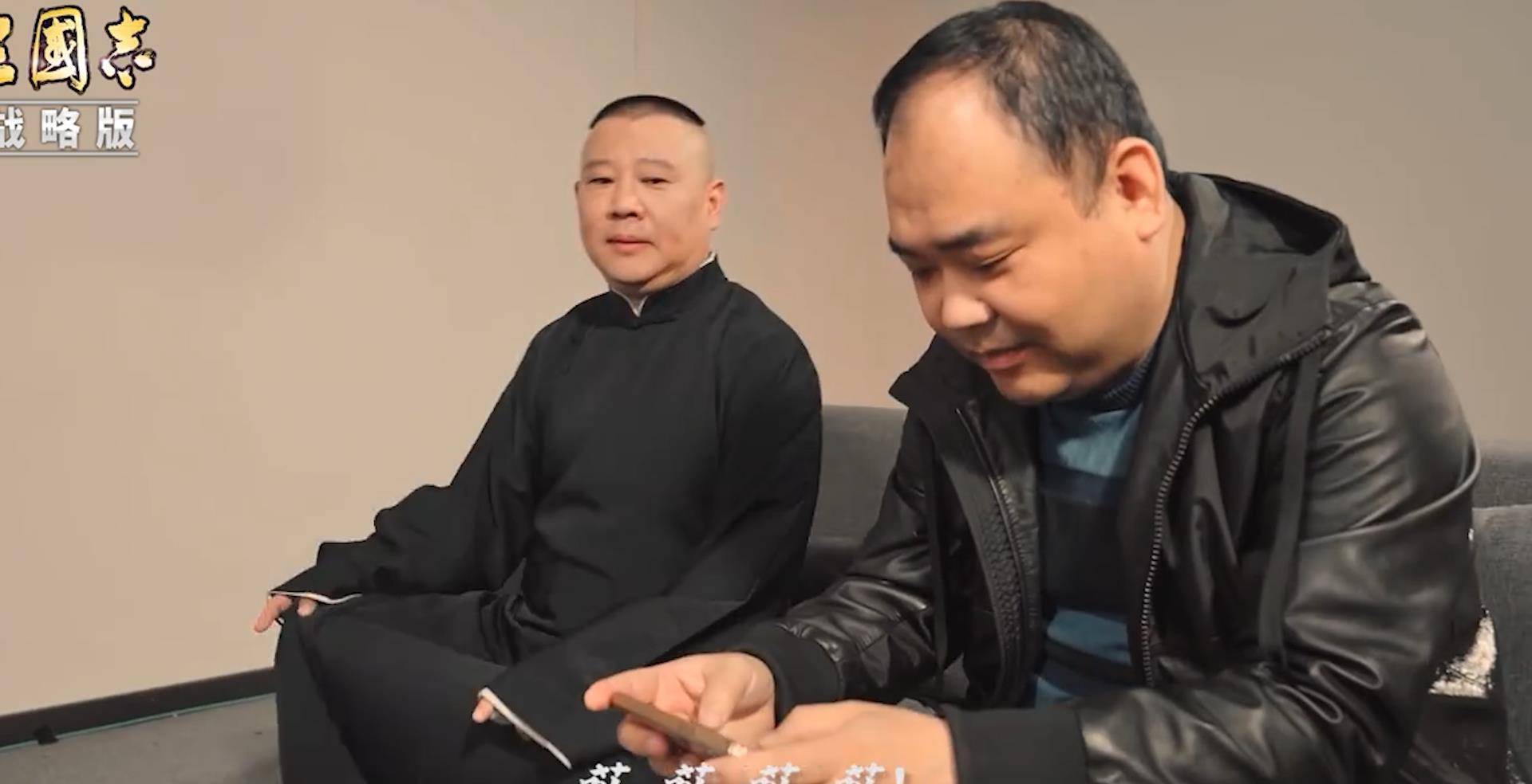 郭德纲为啥对侯震那么好,不说相声也愿意养着他,只是