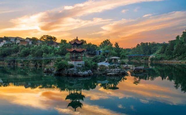 它位于河南省安阳市林州市临淇镇,它就是"万泉湖风景区"